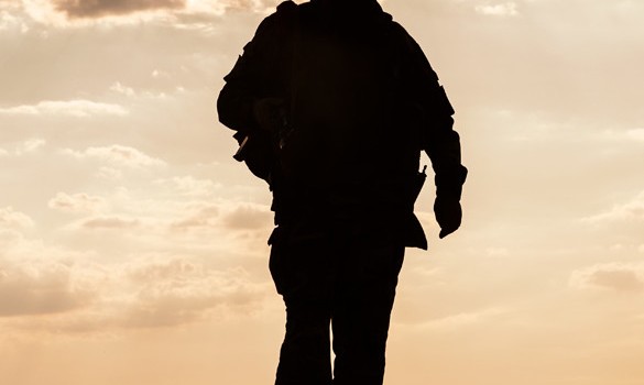 slideshow soldier silhouette